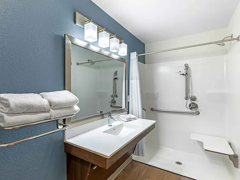 Studio Suite - 1 Queen Bed