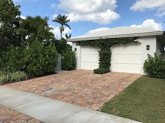 5th image of 233 Venetian Dr