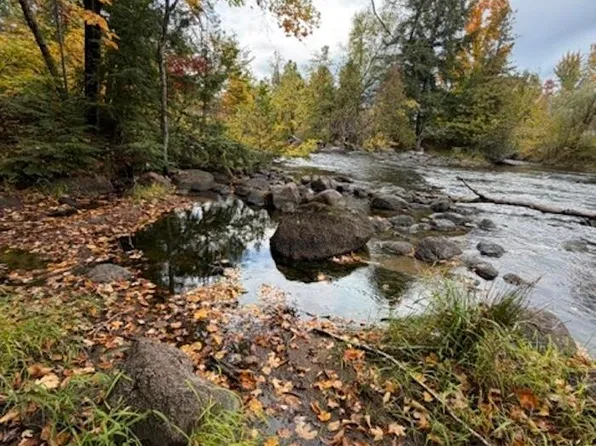 12466 Bedrock Ln, Suring, WI 54174