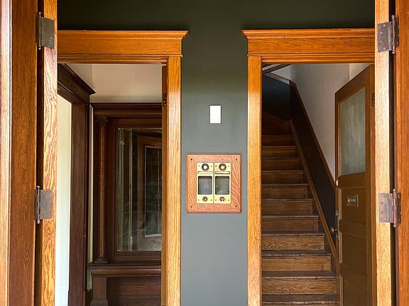 3rd image of 2857 N Troy St #1F