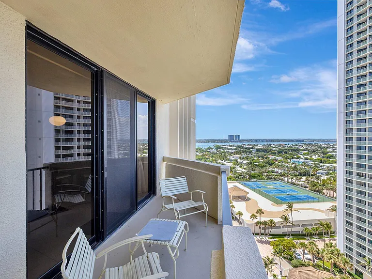 2800 N Ocean Dr #A-17C — Photo 4