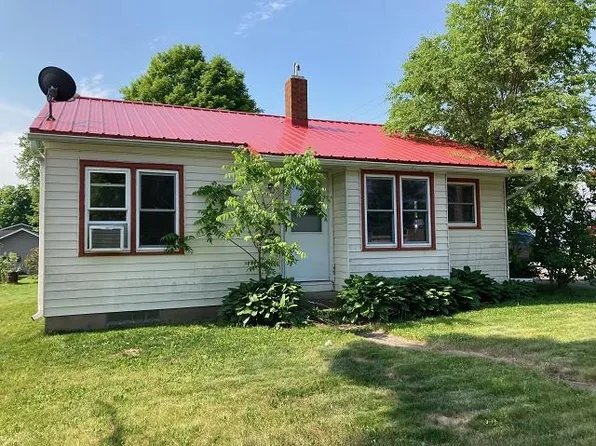 109 East DIVISION STREET, Greenwood, WI 54437