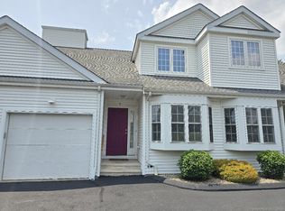 244 Oakland St APT F, Manchester, CT 06042