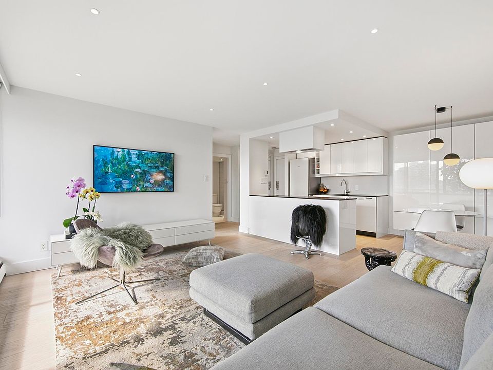 1st image of 1725 Pendrell St #1806