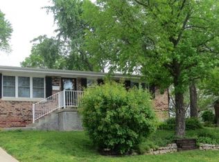 1928 Tanner Bridge Rd, Jefferson City, MO 65101