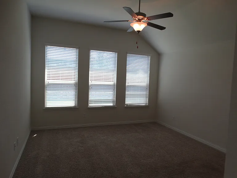 4532 Frost Ave — Photo 14