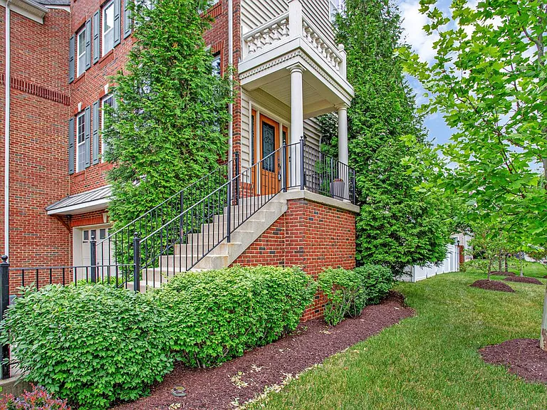 4512 Grazing Way — Photo 4
