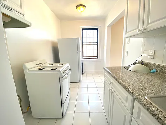 Rented by Compass | media 3