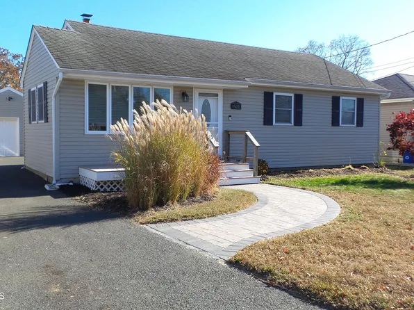 1502 Ivy Road, Point Pleasant, NJ 08742