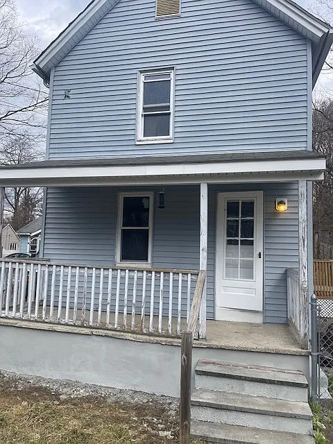 3 bed, 1100 sqft, $2,650 — Photo 1