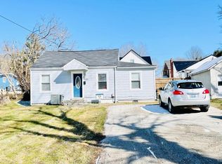 320 Lyons Rd, Bolingbrook, IL 60440