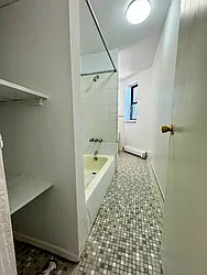 Rented by Safdie Realty Group