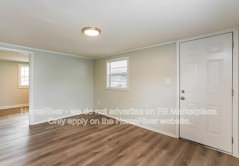 5304 E 14th Ave — Photo 4