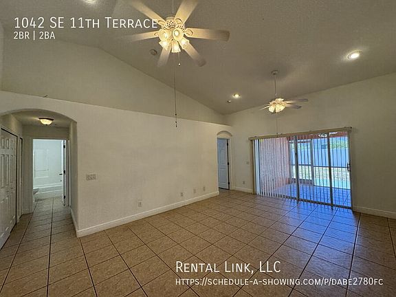 5th image of 1042 SE 11th Ter