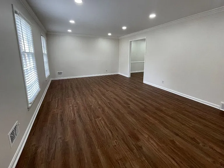 10806 Dartford Pl — Photo 4