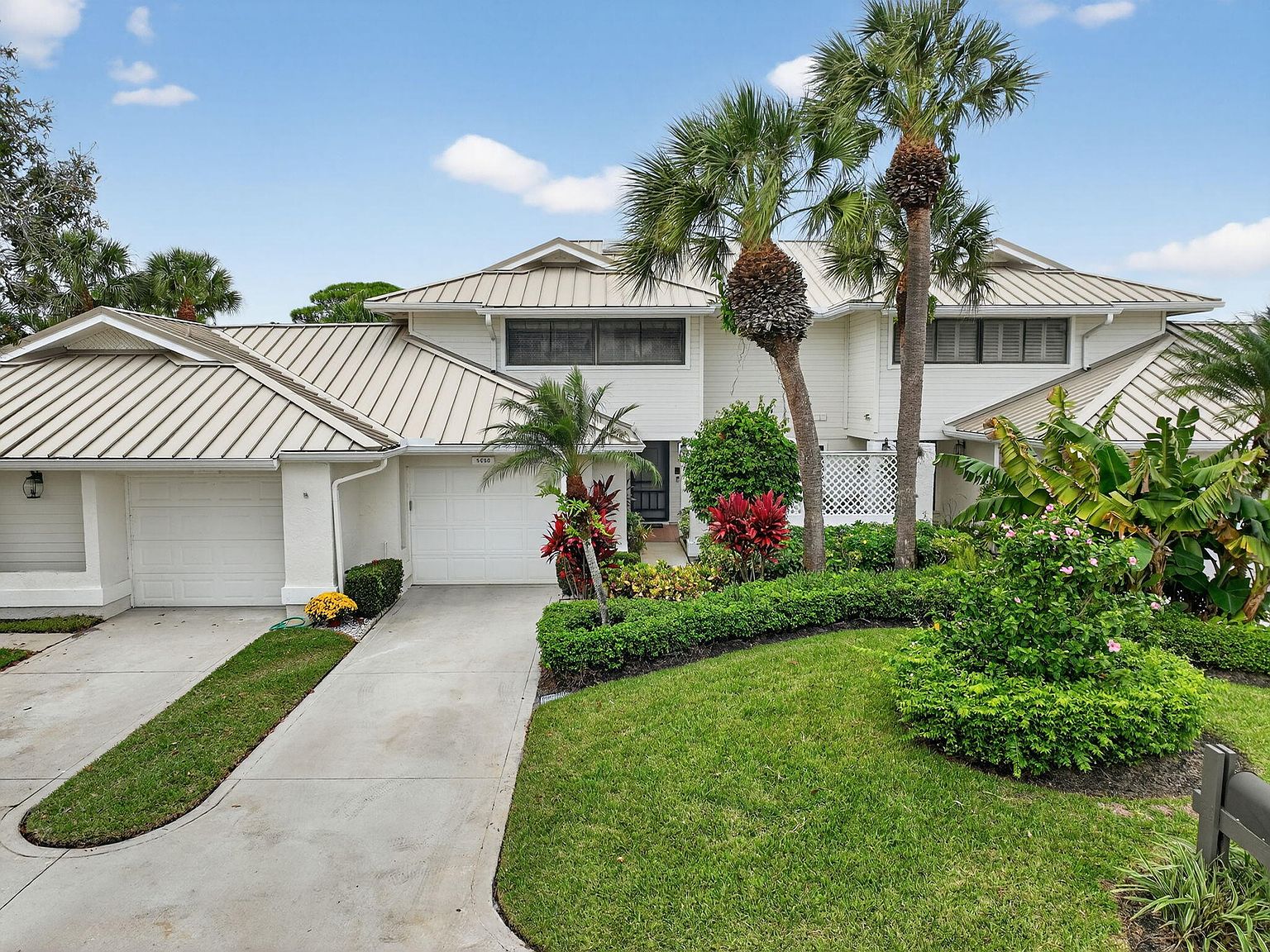 5650 SE Foxcross Place