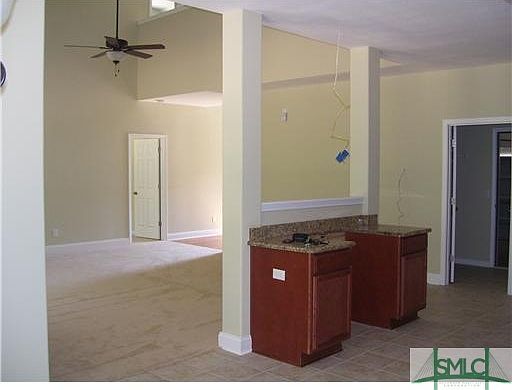 5th image of 811 Hyacinth Circle