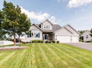 16616 Farrago Trl, Farmington, MN 55024