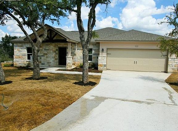 2nd image of 905 Canyon Oak Cir
