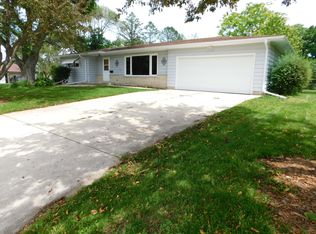 206 S Grant St, Belleville, WI 53508