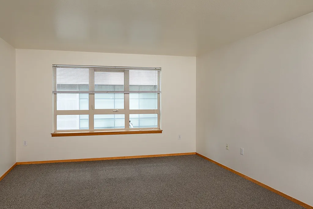 Stewart Court Apartments — Photo 3