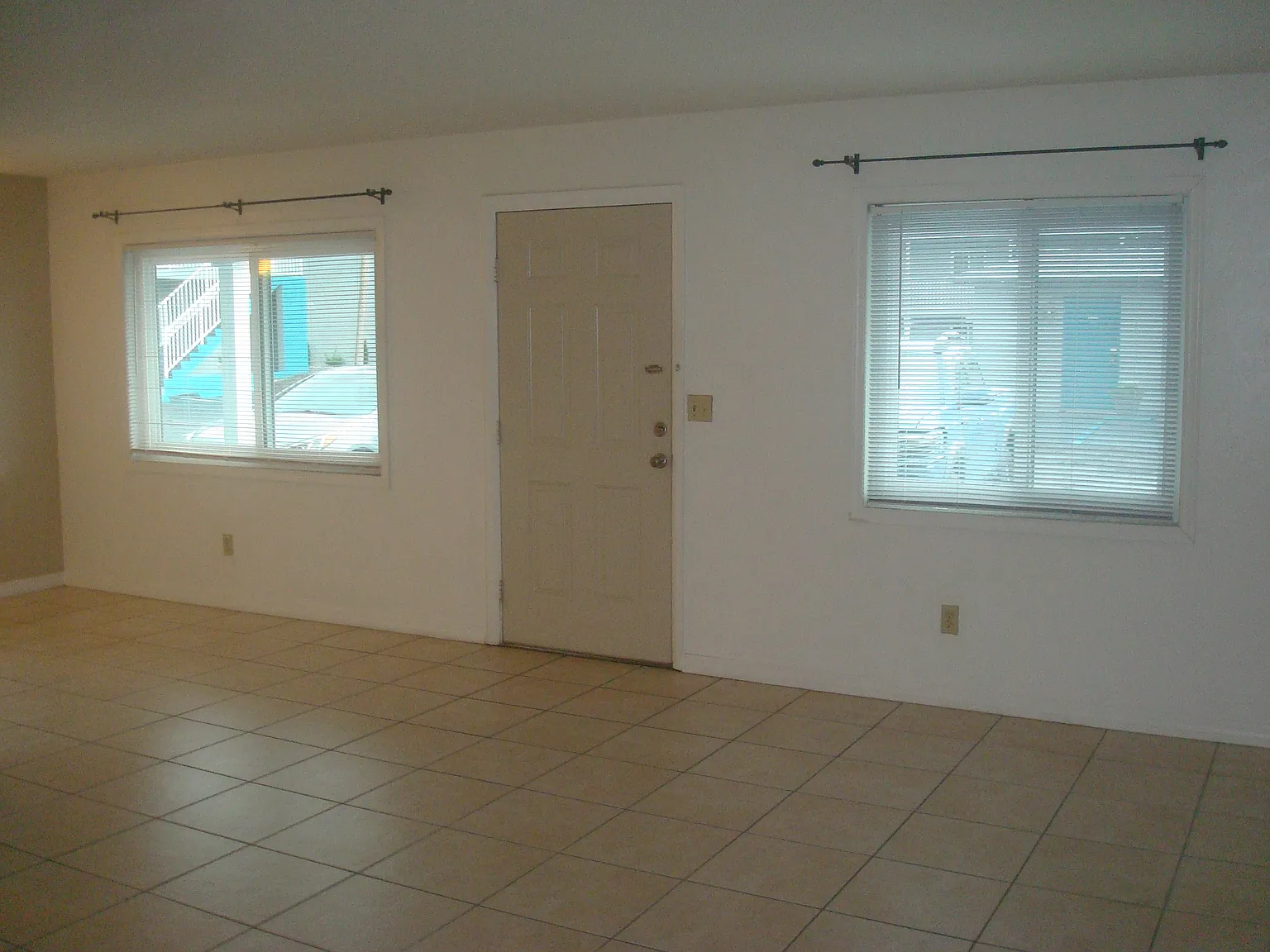 2 bed, 788 sqft, $1,200 — Photo 3