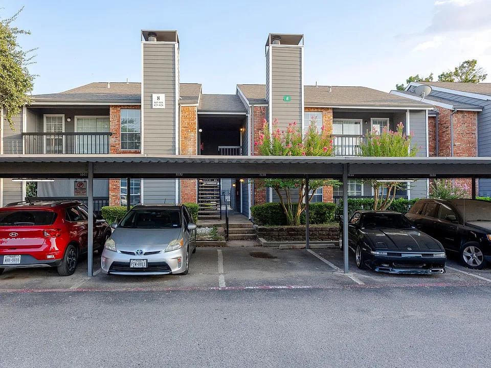 18333 Roehampton Dr #825