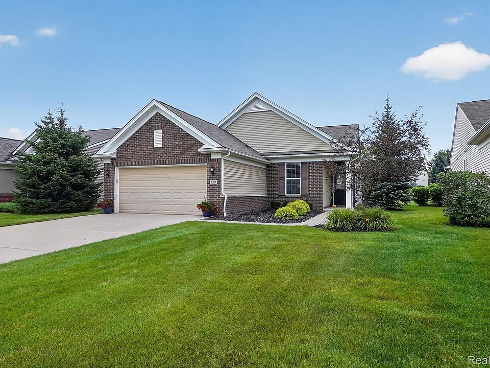 9397 Sand Hill Dr, photo 3