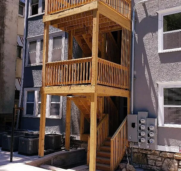 4043 Kenwood Ave N #2 — Photo 28