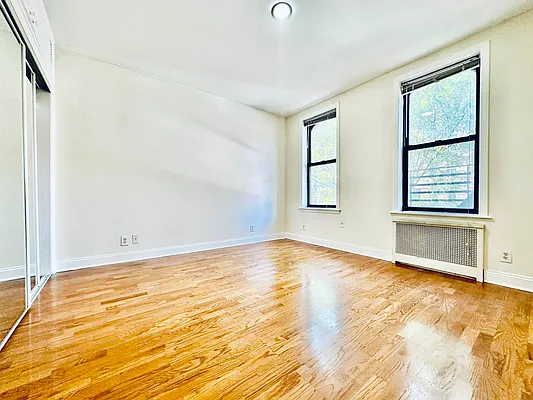 Rented by Douglas Elliman | media 4