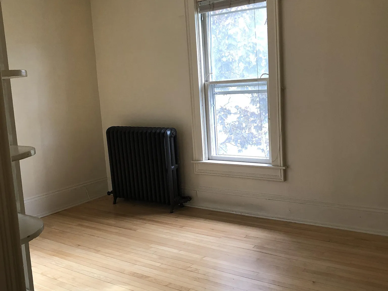 233 1/2 Broadway St - 1 — Photo 2
