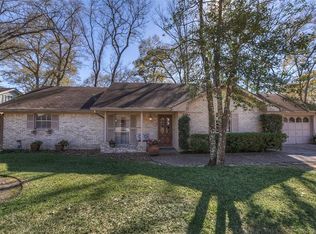 102 Halo Dr, Conroe, TX 77301