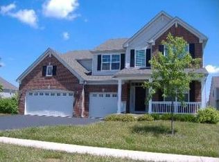 2087 Amelia Ln, Hoffman Estates, IL 60192