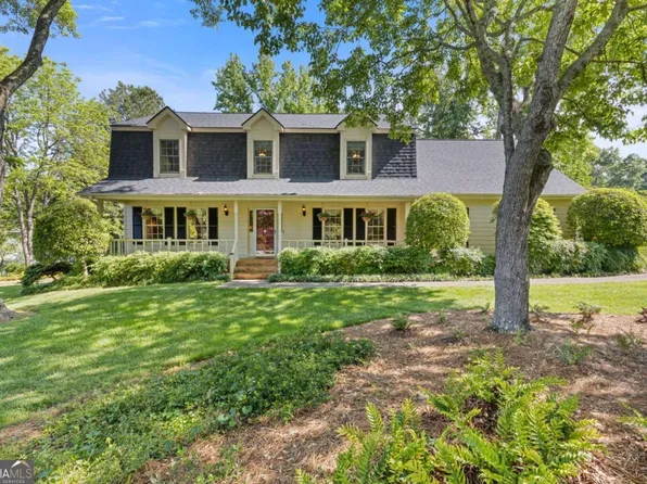 3527 Starwood Trl SW, Lilburn, GA 30047