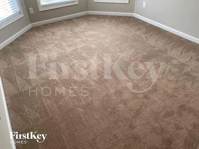 5952 Park Bend Ave — Photo 7
