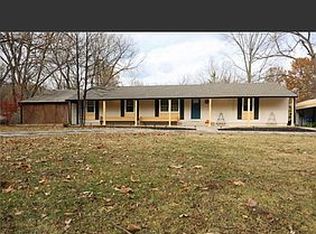 154 Cindy Ln, Peculiar, MO 64078