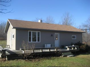 44 Mill Pond Ln, South Thomaston, ME 04858