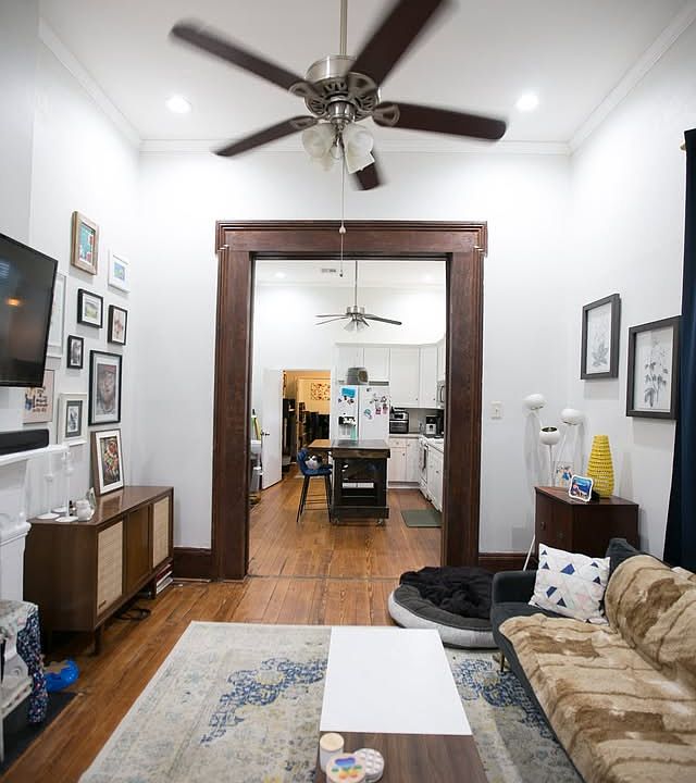 1st image of 2409 Laharpe St #2409