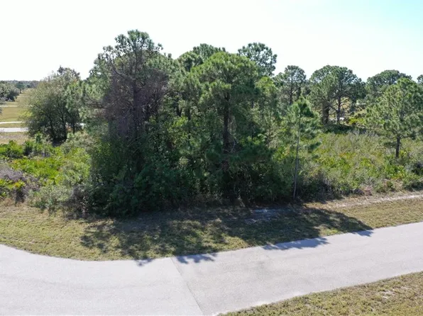 9 Trim Ct, Placida, FL 33946
