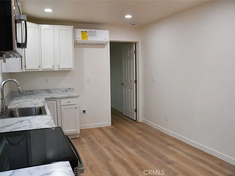 388 N Parker St #B — Photo 3