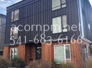 424 NE Jessup St #5, Portland, OR 97211