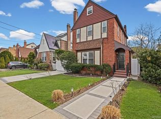 6 Dubonnet Road, Valley Stream, NY 11581