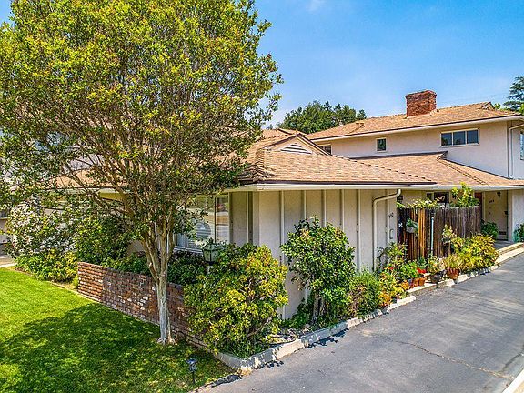 3rd image of 542 S Sierra Madre Blvd