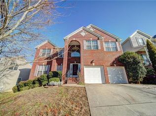 2205 Baggins Ln, Charlotte, NC 28269