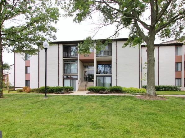 7927 Mandan Rd APT 301, Greenbelt, MD 20770