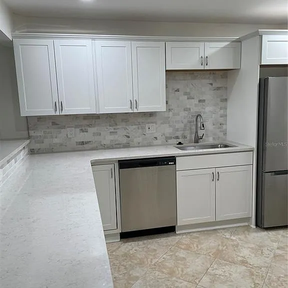 845 S Gulfview Blvd #110 — Photo 4