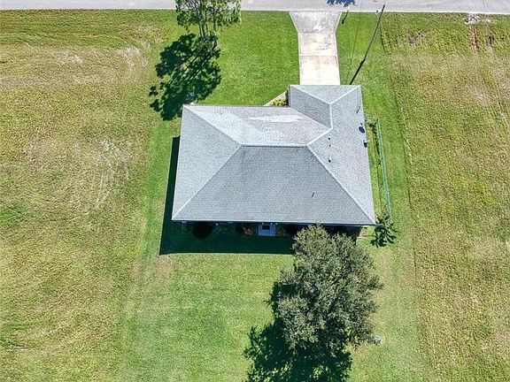 3rd image of 2923 NW 14th Ter