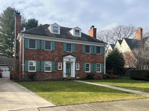 583 Lincoln Rd, Grosse Pointe, MI 48230