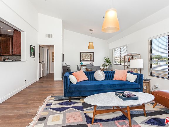 3rd image of 861 S Windsor Blvd APT 302