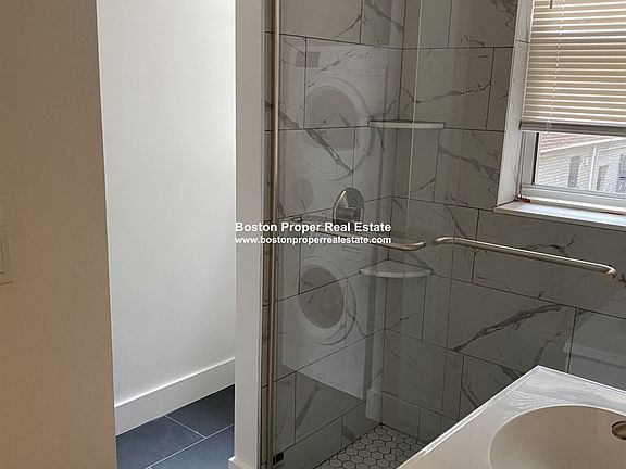 51 Queensberry St. #5 Boston - Fenway Unit Photo 4